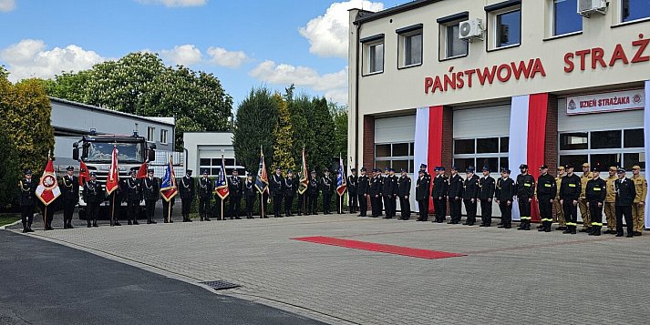 Awanse, odznaczenia i wyróżnienia w straży pożarnej