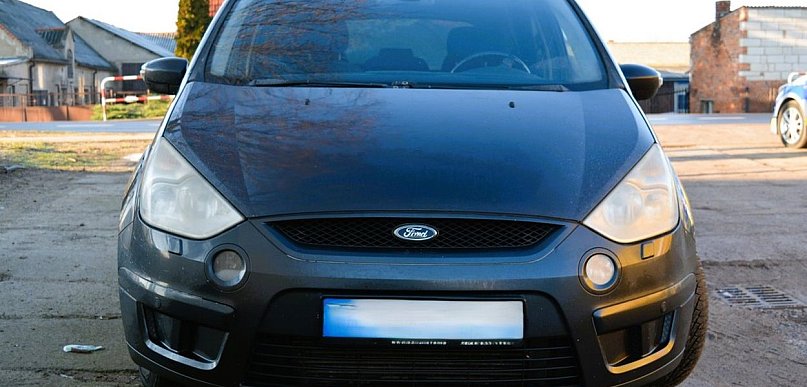 Przekroczył dopuszczalną prędkość. Policjanci mieli dla niego złe informacje