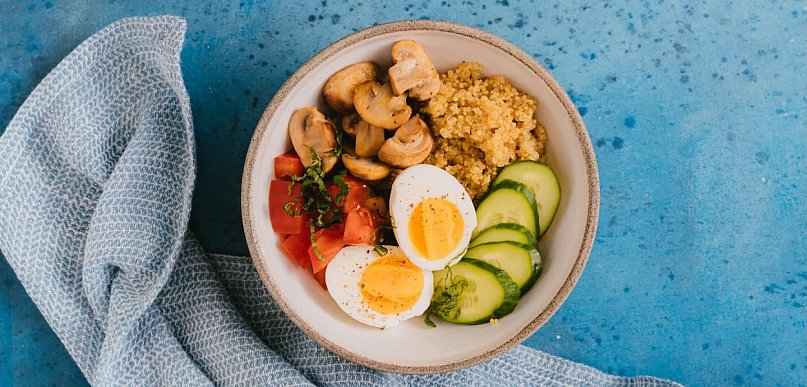 Nadwyżka kaloryczna – jak ją kontrolować, żeby osiągnąć swoje cele?