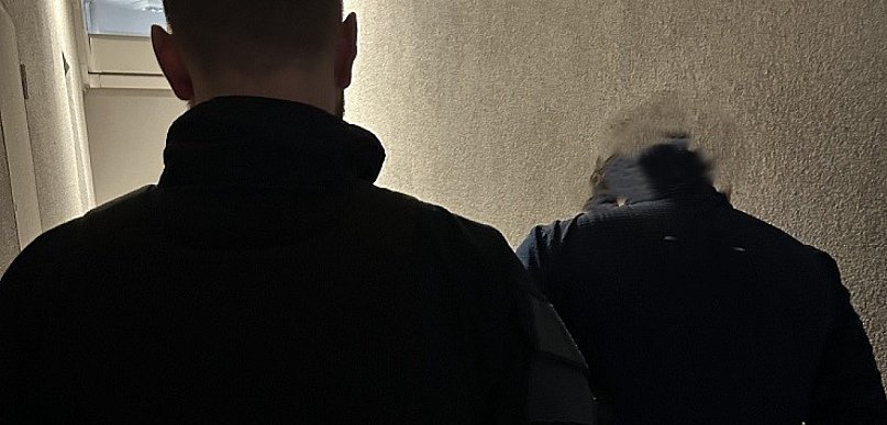 Zaatakował ekspedientkę i ukradł alkohol