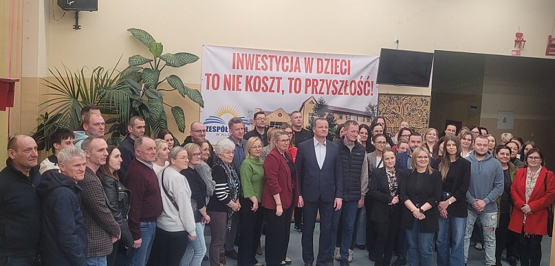 Poseł przyjechał do szkoły. Wójt odmówił wzięcia udziału w spotkaniu