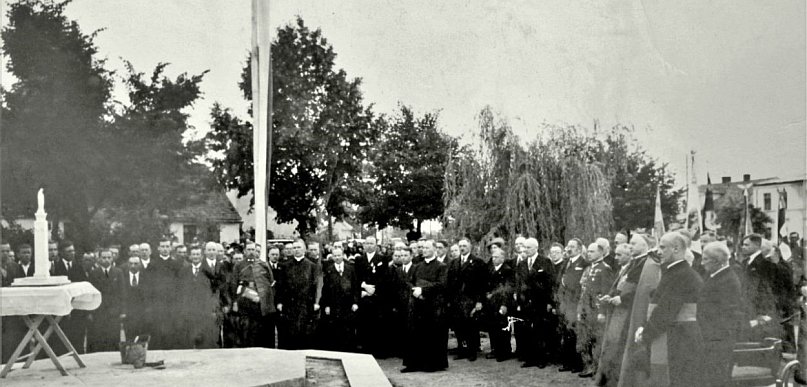 Jest fontanna, a miała być rzeźba