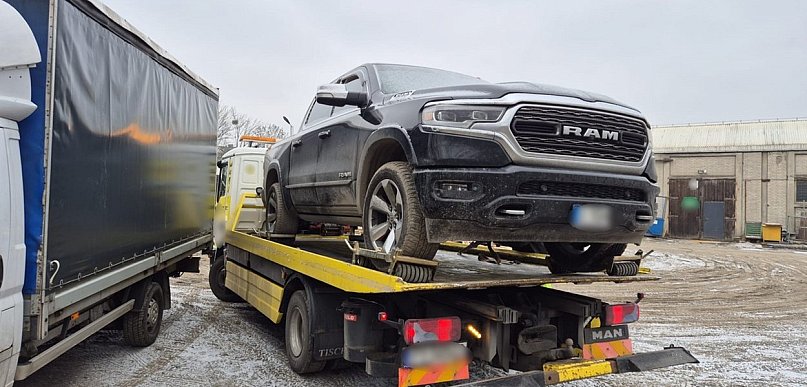 Akcja kontrterrorystów w Środzie. Wyłudzenia odszkodowań i środki odurzające