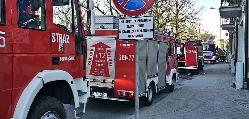 Pożar kamienicy. Rodziny nie mogą wrócić do swoich mieszkań