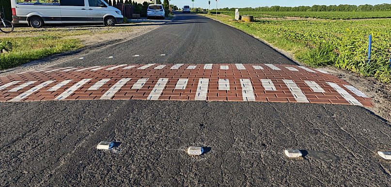 Nowe progi na Głowackiego i w Janowie
