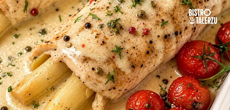 Zawijaniec drobiowy ze szparagami – sezonowy hit w Bistro na Talerzu
