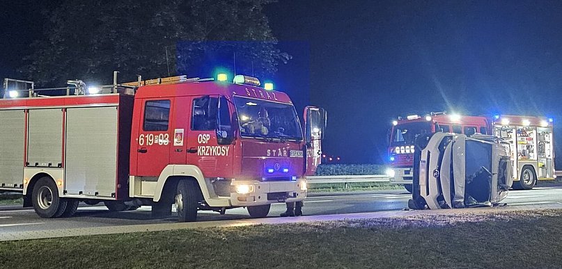 Trzy osoby poszkodowane w wypadku na DK11