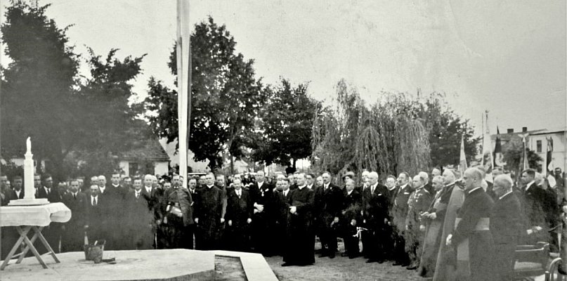 Jest fontanna, a miała być rzeźba