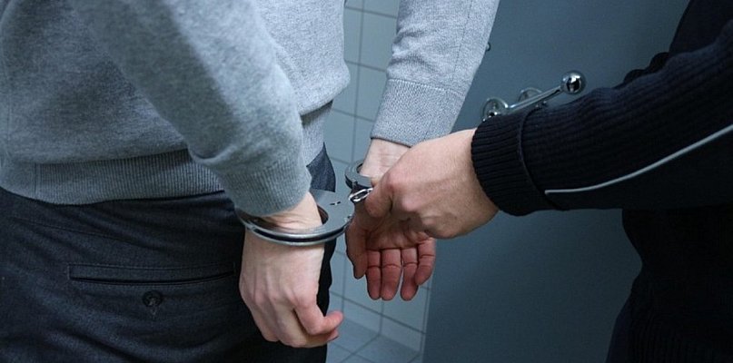 Nie może zbliżać się do swojej matki