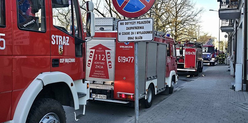 Pożar kamienicy. Rodziny nie mogą wrócić do swoich mieszkań