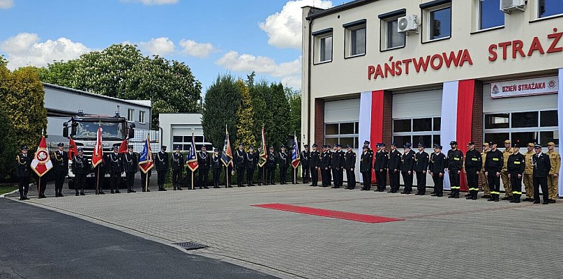 Awanse, odznaczenia i wyróżnienia w straży pożarnej