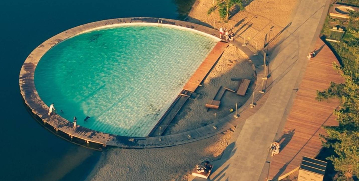 Budowa otwartego basenu pozostaje w planach. Rozważane są dwie lokalizacje