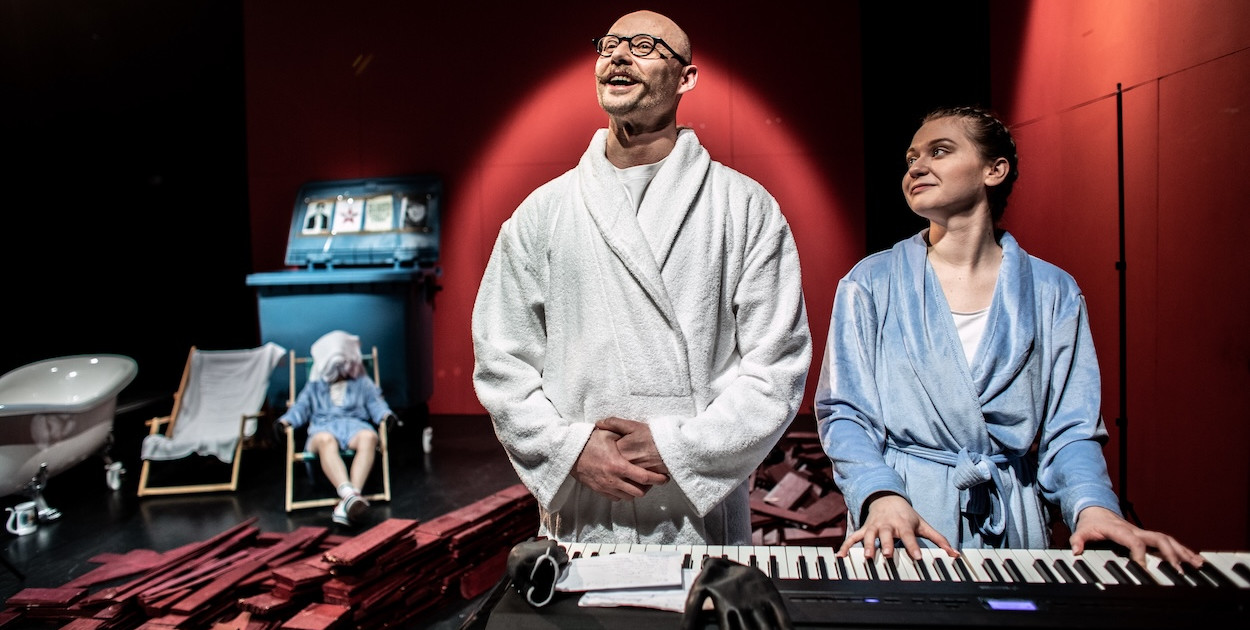 Spektakl POKÓJ. 12 lekcji na temat wojny już 19 listopada (godz. 18:00) w średzkim Ośrodku Kultury.