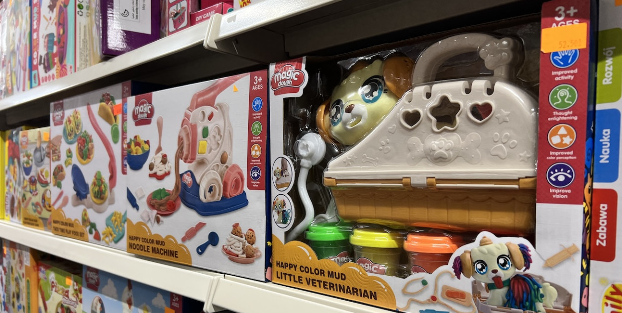 Świąteczne hity na każdą kieszeń w Hurtowni Zabawek AWZ!