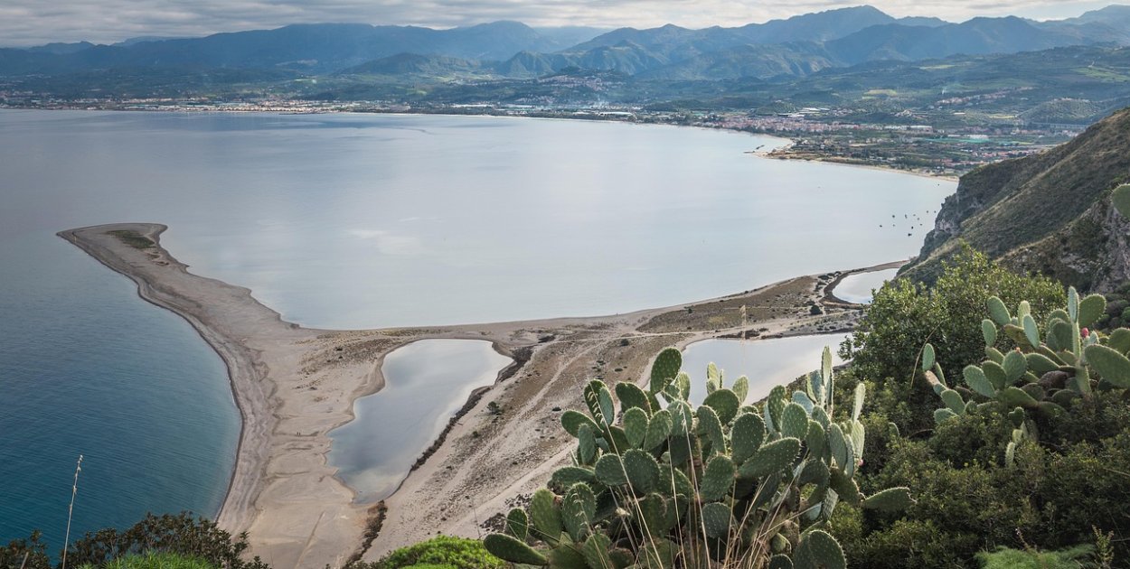 Image by Eszter Miller from Pixabay.com