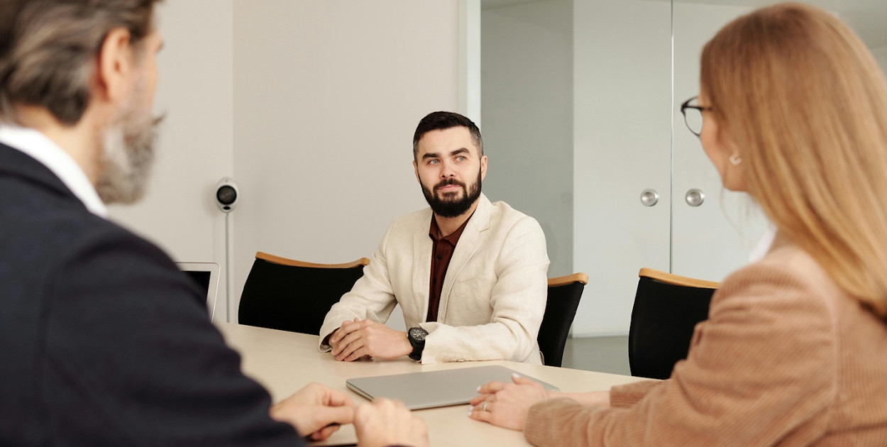 Ile kosztuje konsultacja podatkowa online i od czego zależy cena?