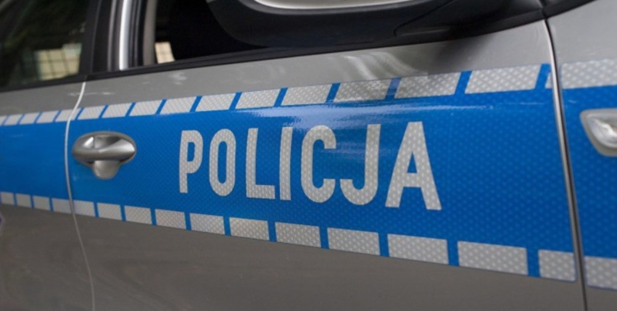 Mężczyzna zdemontował i ukradł element placu zabaw