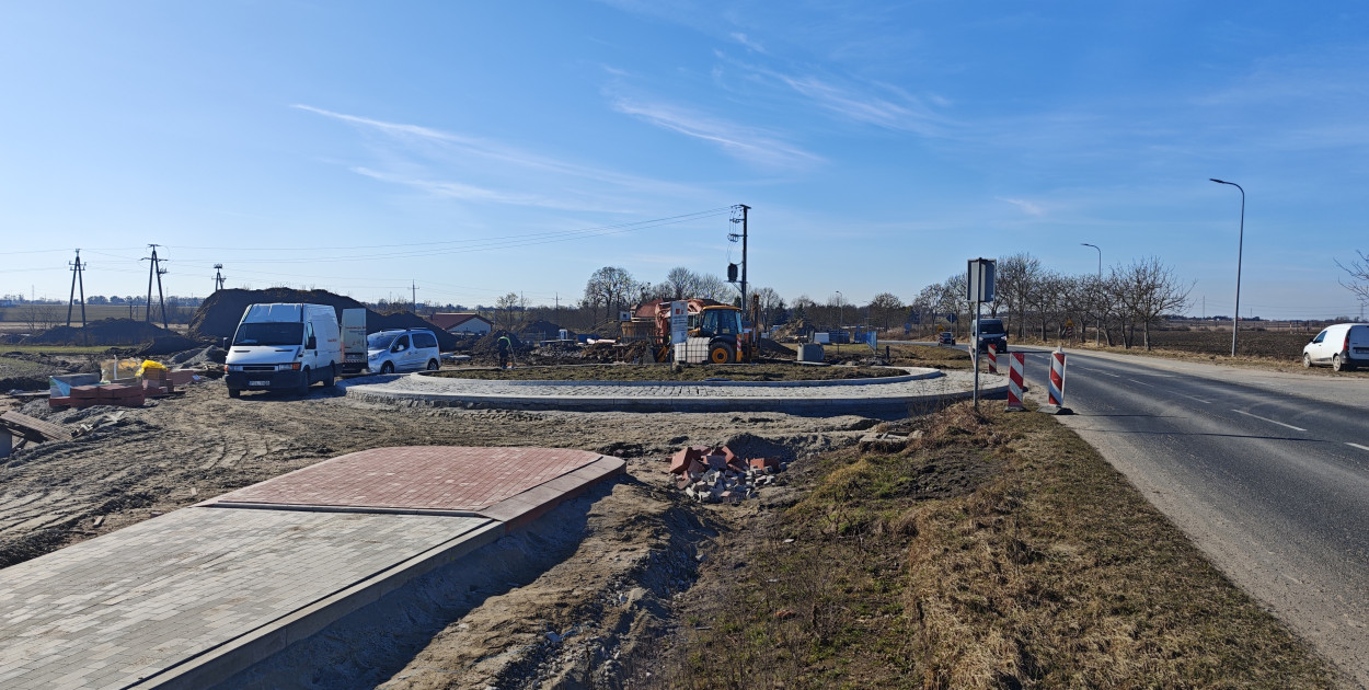 Akacjowa i rondo z poślizgiem