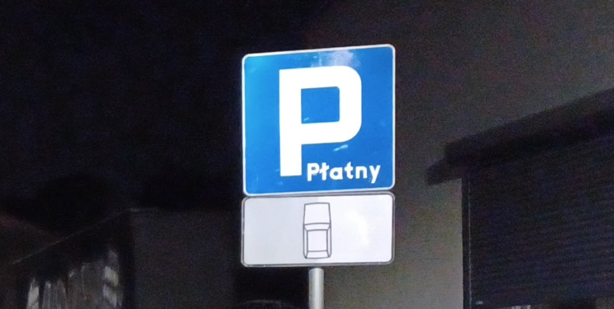 Od maja zmiany w strefie parkowania