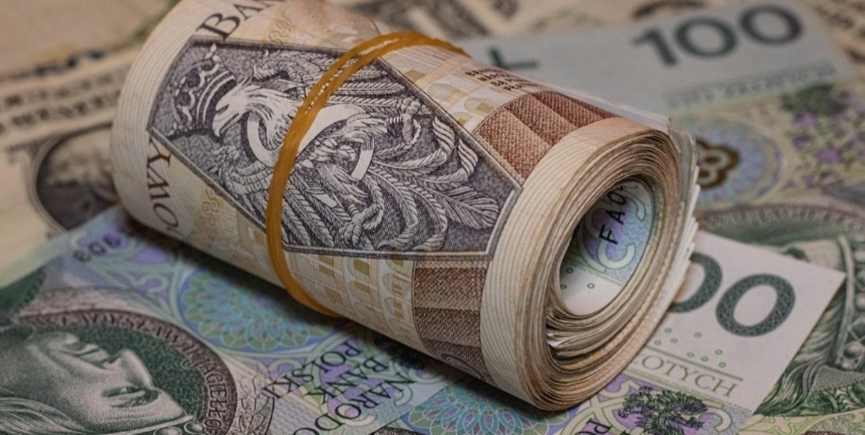 Stracili blisko 100 tysięcy złotych. Nie daj się oszukać!