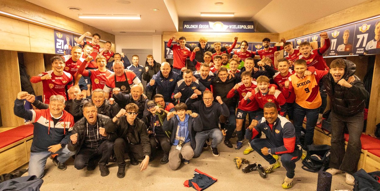 Dramat i radość na Nowym Stadionie Średzkim – trzy punkty zostają w Środzie