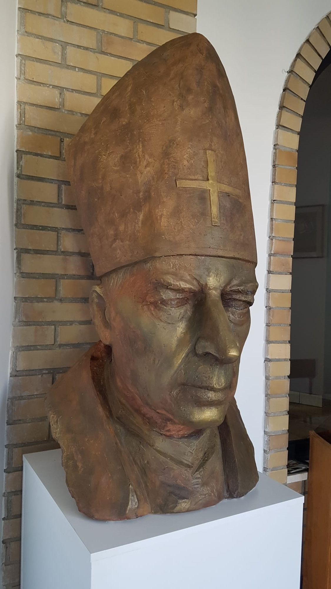Tak wyglądają dzieła poznańskiego artysty zainstalowane w średzkim kościele Fot. Parafia św. Józefa Środa Wielkopolska