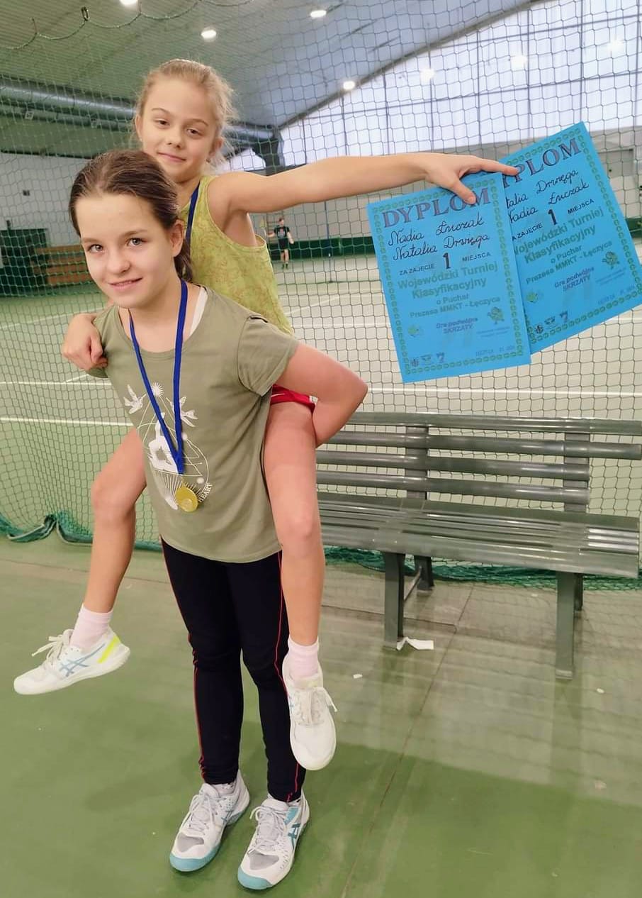 Nadia Łuczak i Natalia Drwięga po wygranej w turnieju Fot. Marcin Łuczak